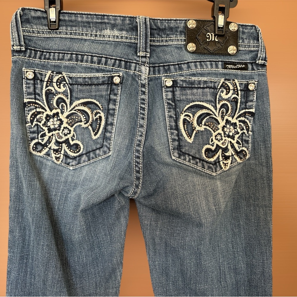 Miss me boot cut jeans barley worn